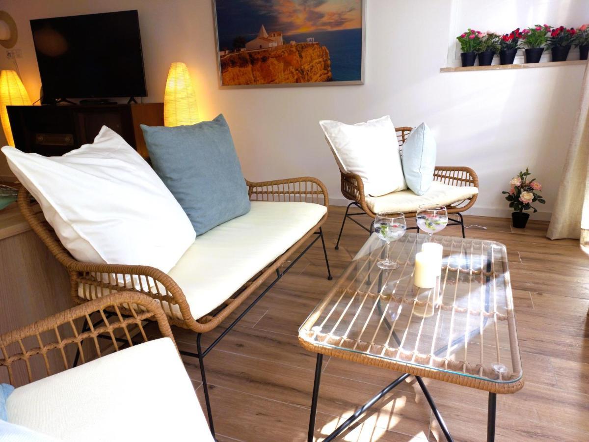 White Pearl Apartment Central Confy Spacious Lagos Bagian luar foto